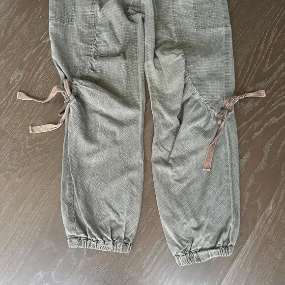 Y2K Cargo Pants - Picture 3 of 6